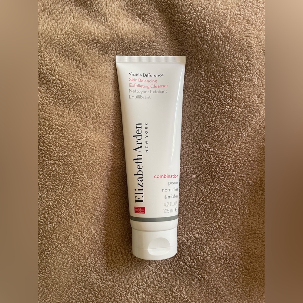 Elizabeth Arden Exfoliating Cleanser